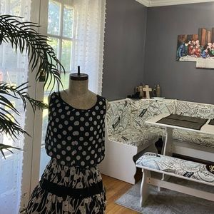 Blouse sleeveless for women